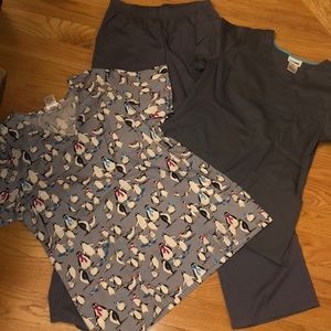 EUC SZ S SCRUB STAR SCRUBS steel grey solid set & penguin top (2 tops 1 bottom)
